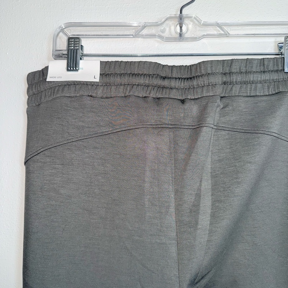 Maurices Cloud Scuba Wide Leg Sweatpants Sage Green High Rise NWT Large Women’s - Picture 7 of 13